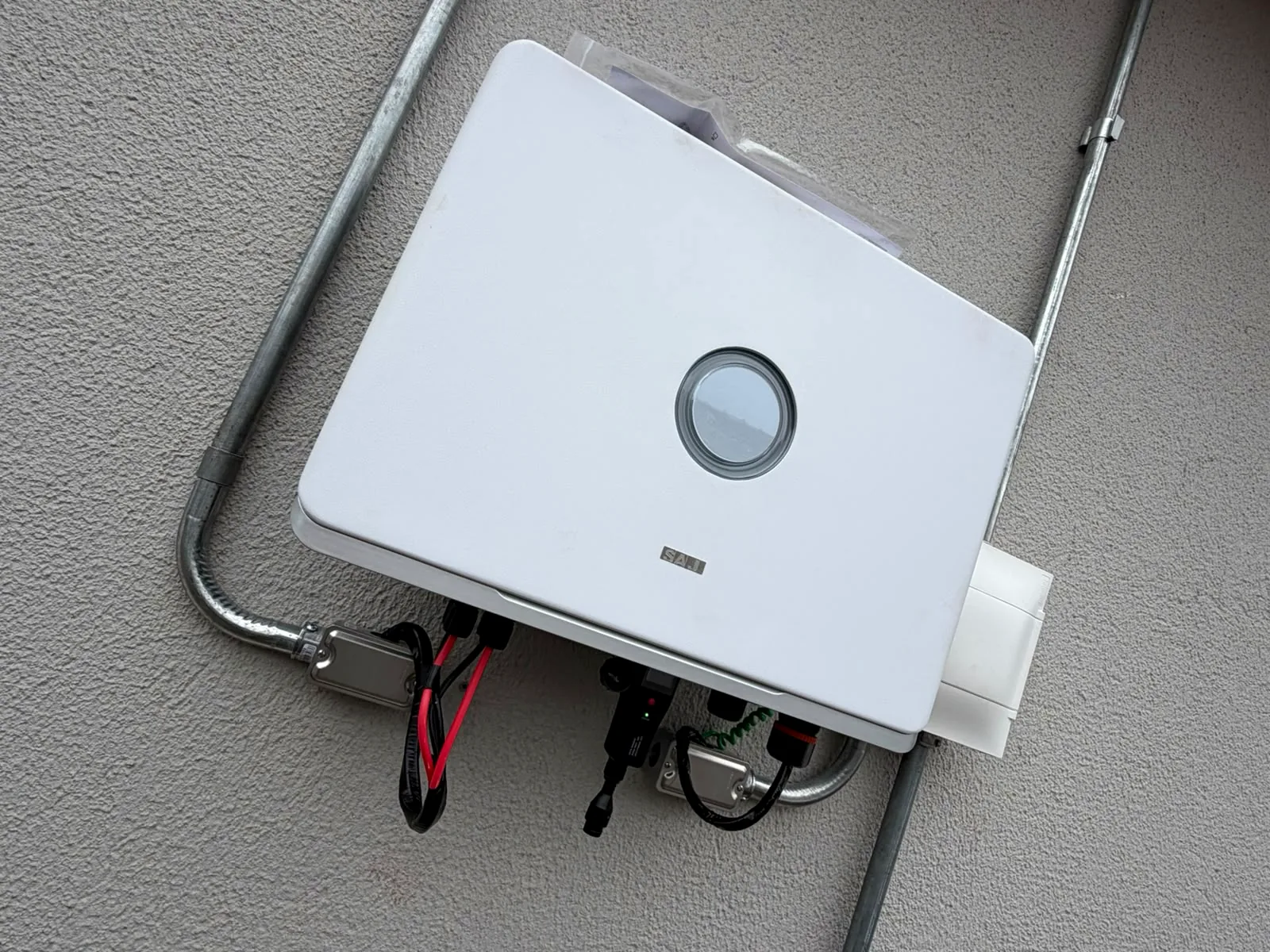 Inversor solar SAJ instalado